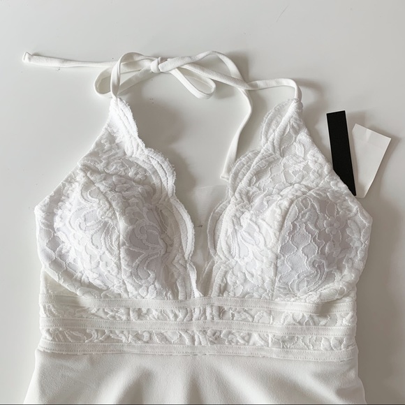 Xtraordinary halter neck scalloped lace bodice fit-and-flare dress size medium - Picture 6 of 13